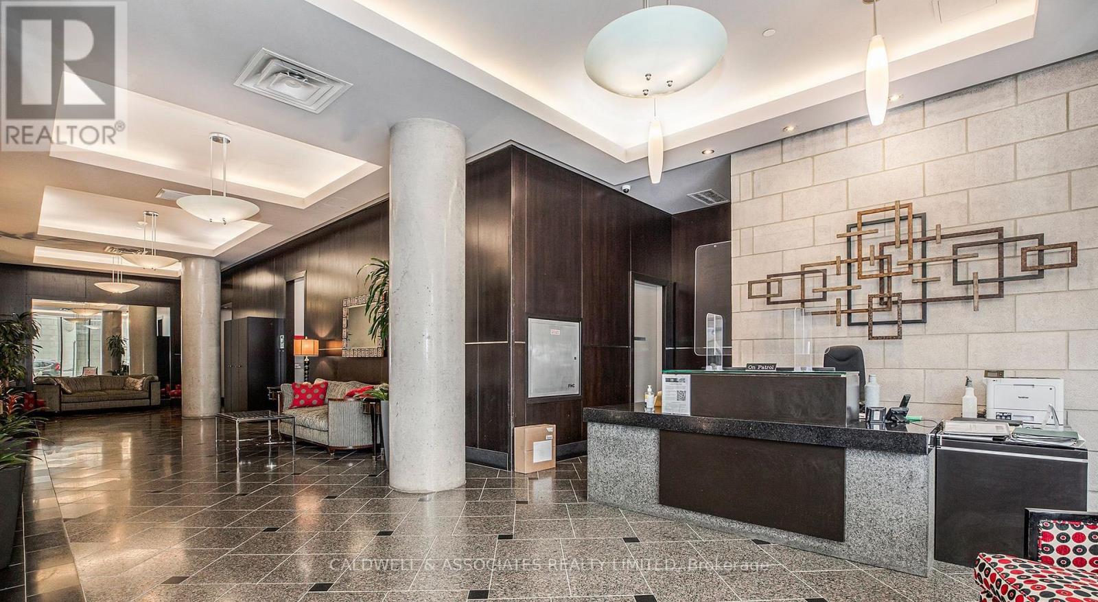 Concierge Desk