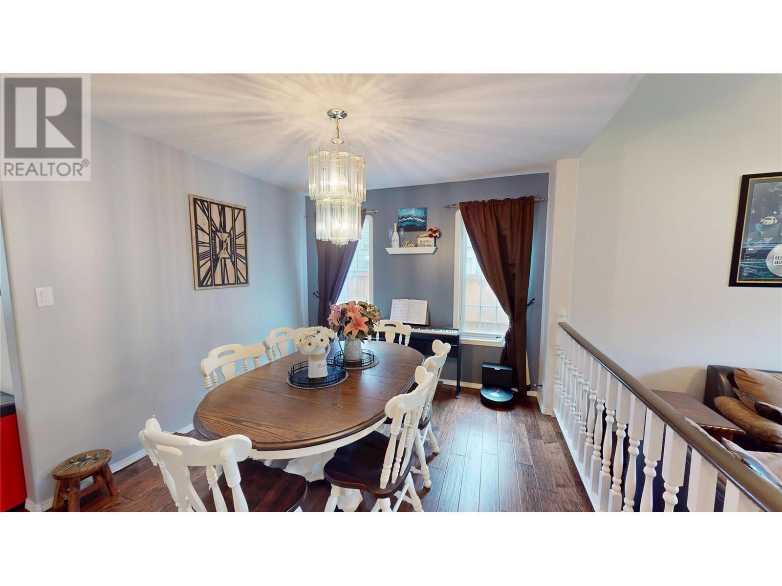 2904 EDGEWOOD Drive, Cranbrook