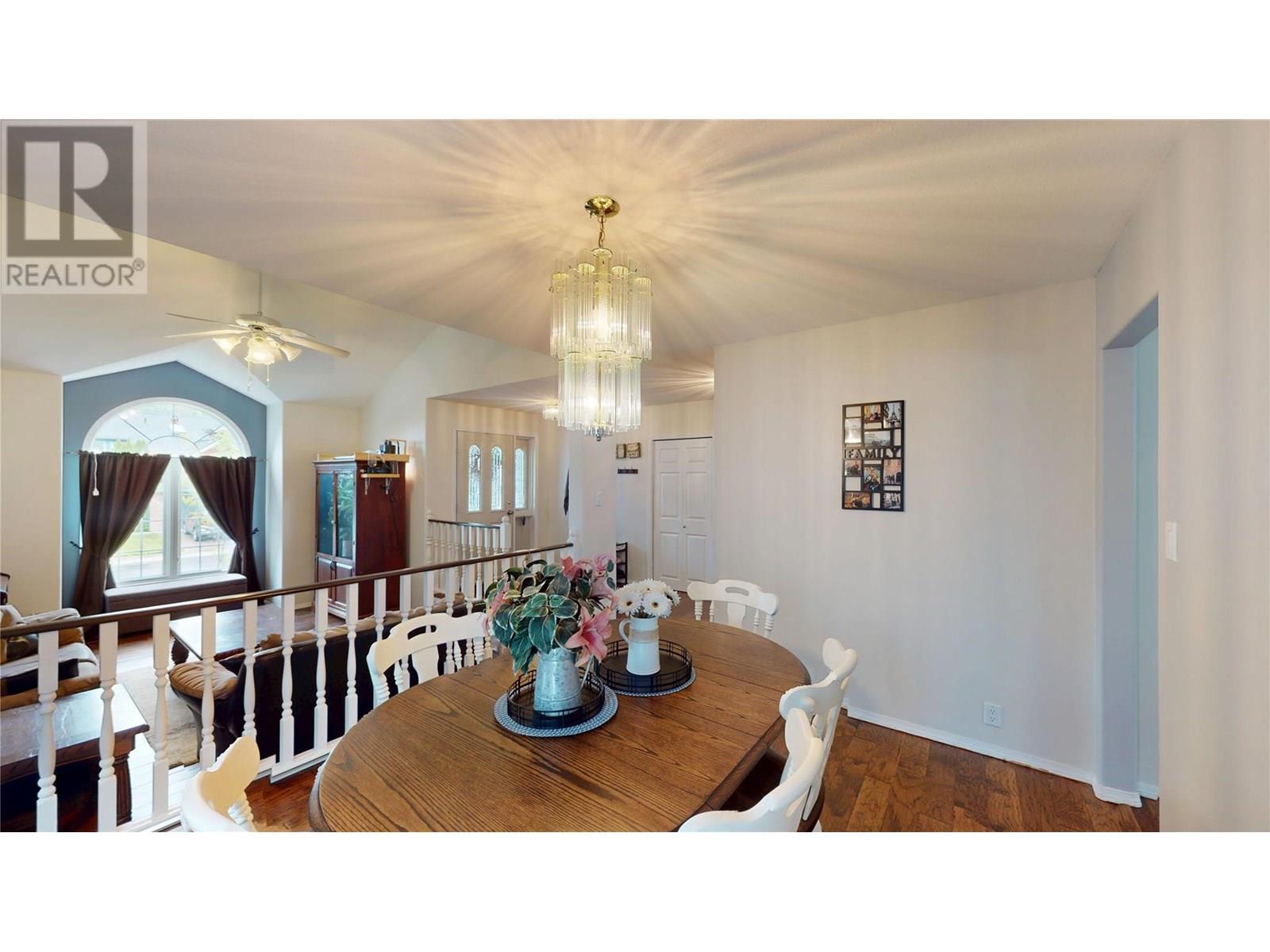 2904 EDGEWOOD Drive, Cranbrook