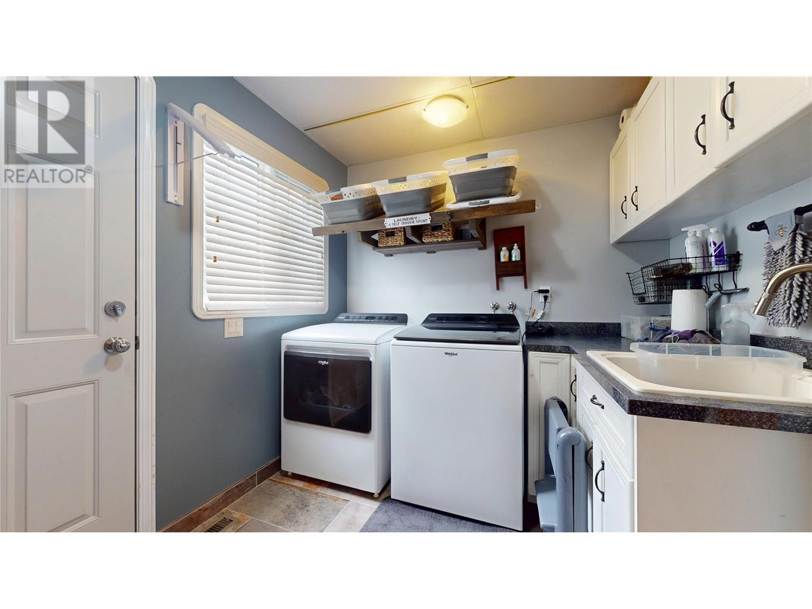 2904 EDGEWOOD Drive, Cranbrook