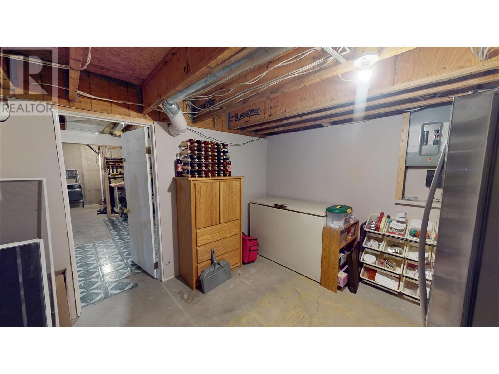 2904 EDGEWOOD Drive, Cranbrook