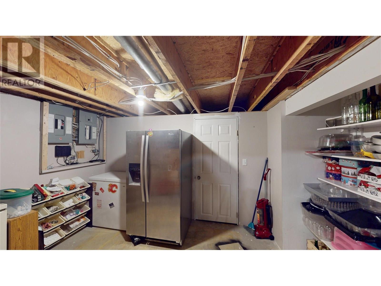 2904 EDGEWOOD Drive, Cranbrook