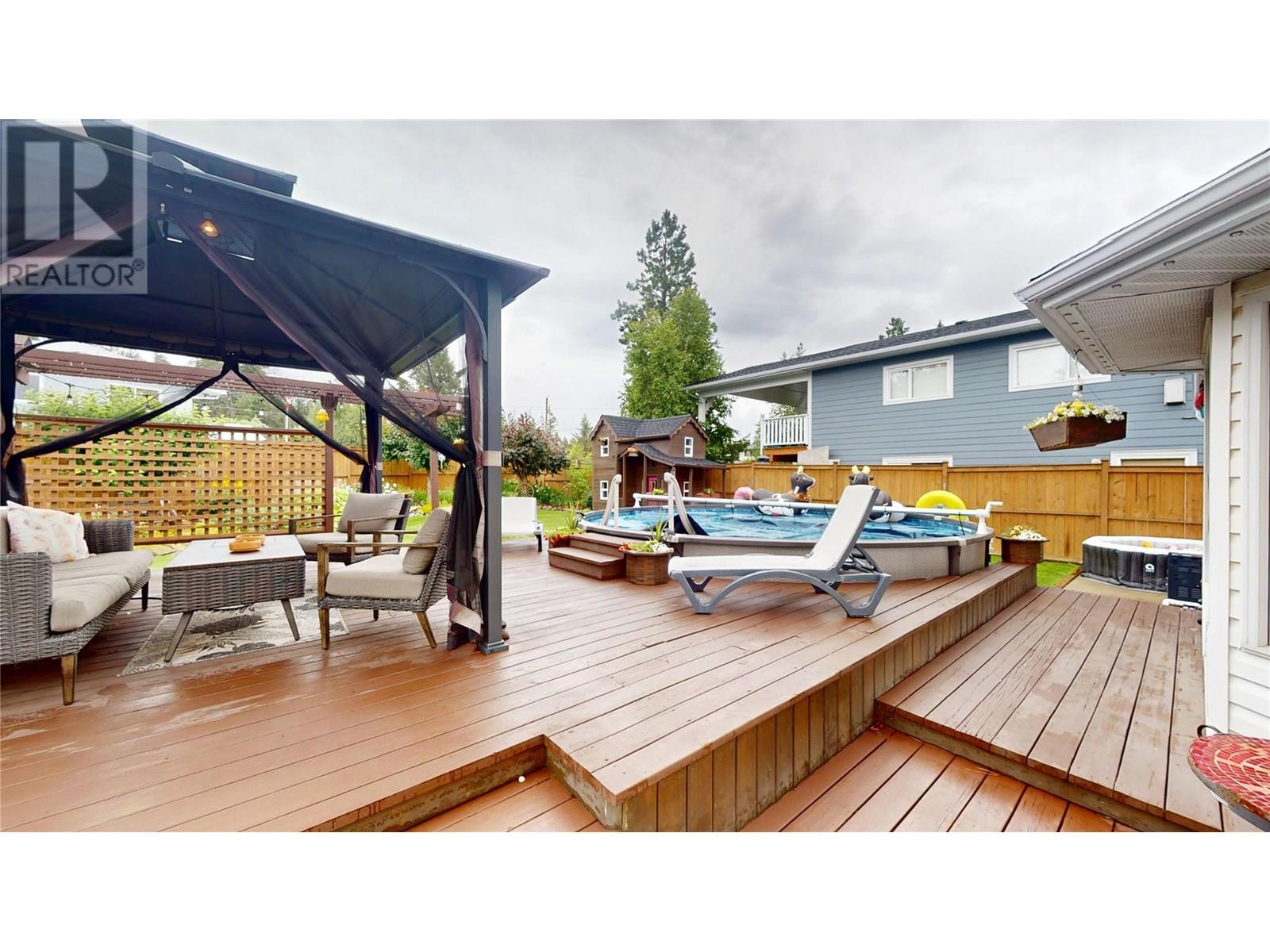 2904 EDGEWOOD Drive, Cranbrook