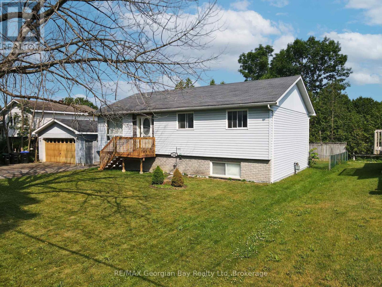 Photo 11 of 144 George Street, Tay ON