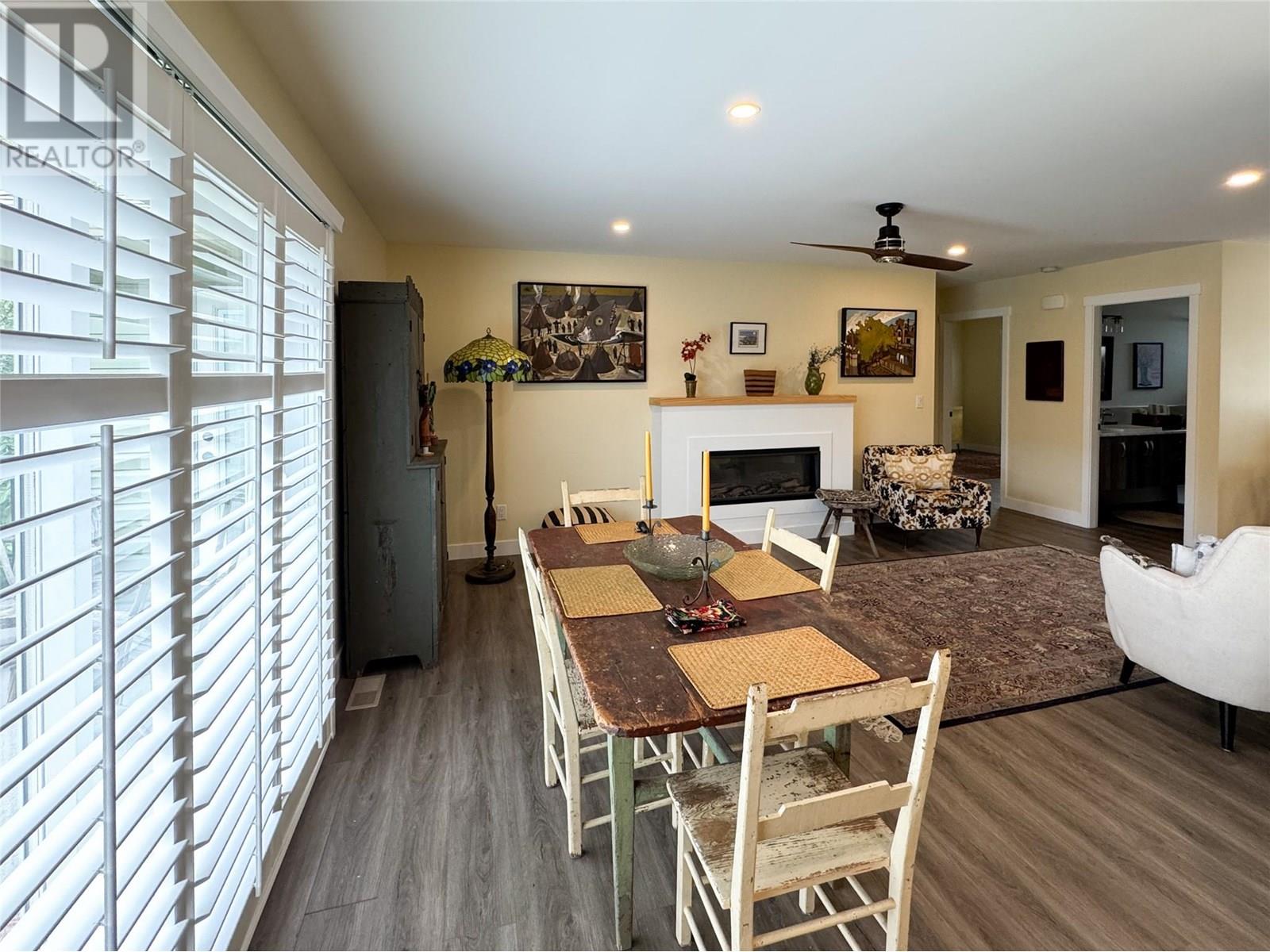 6654 Bellevue Drive, Oliver