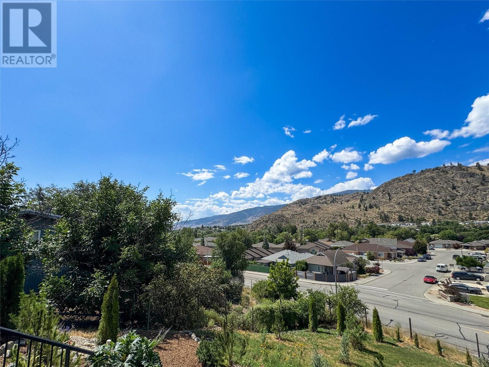 6654 Bellevue Drive, Oliver