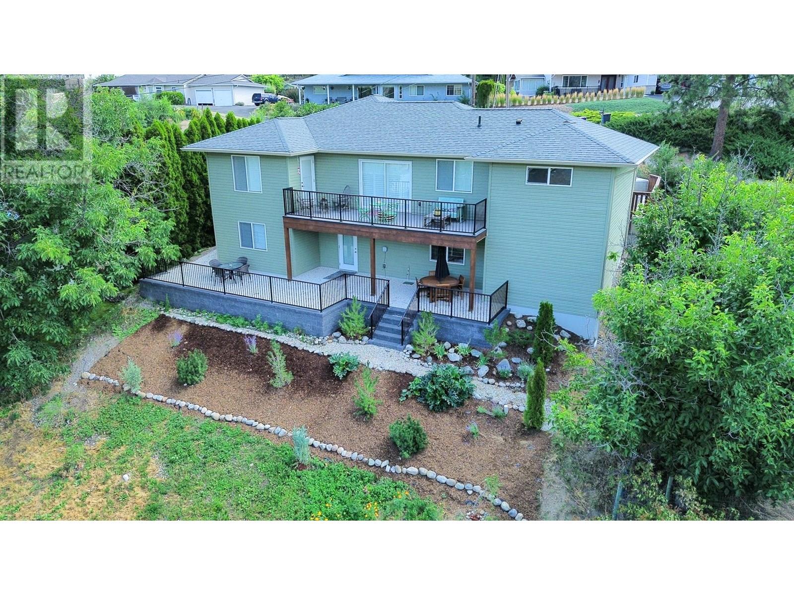6654 Bellevue Drive, Oliver