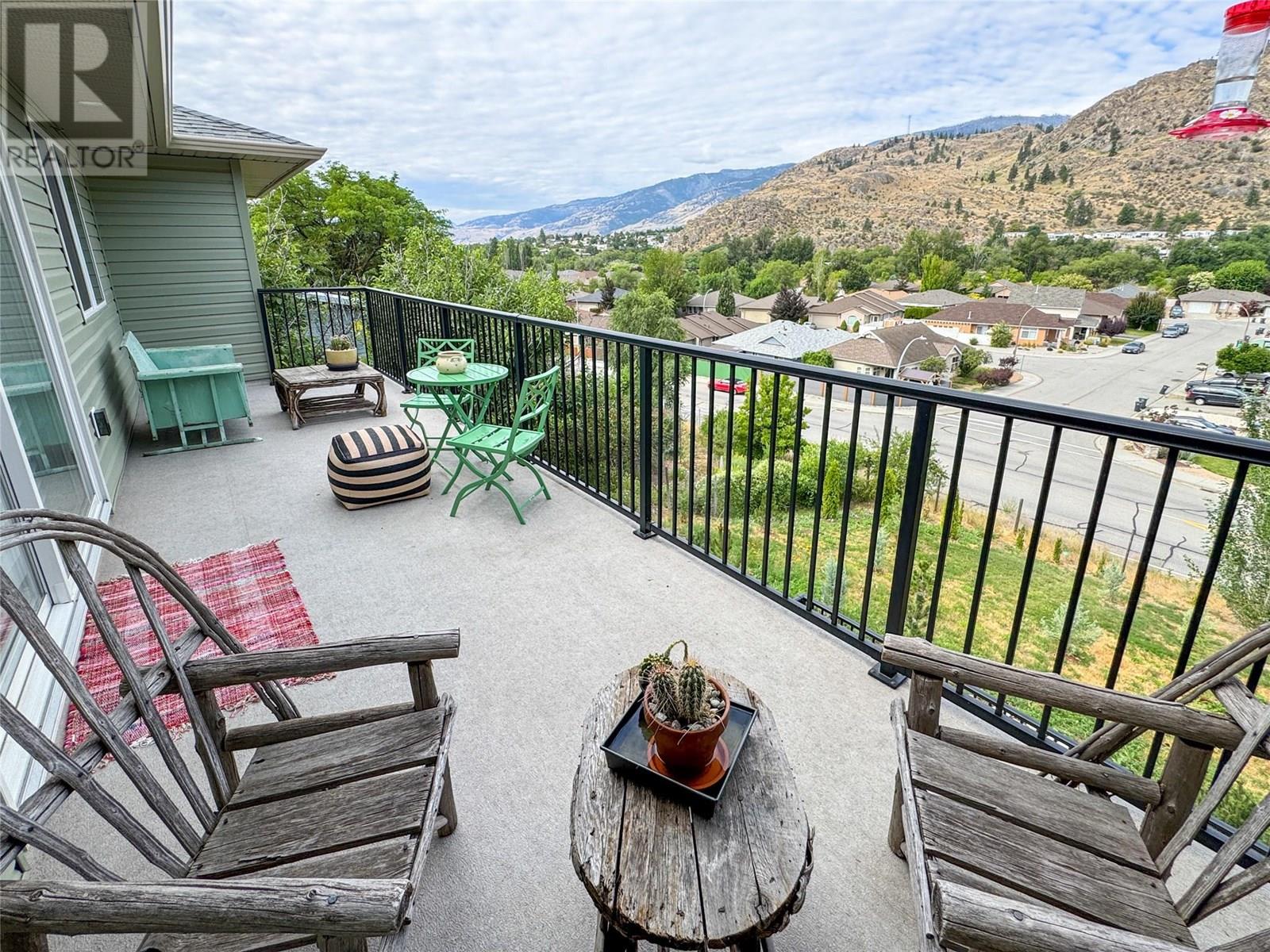 6654 Bellevue Drive, Oliver