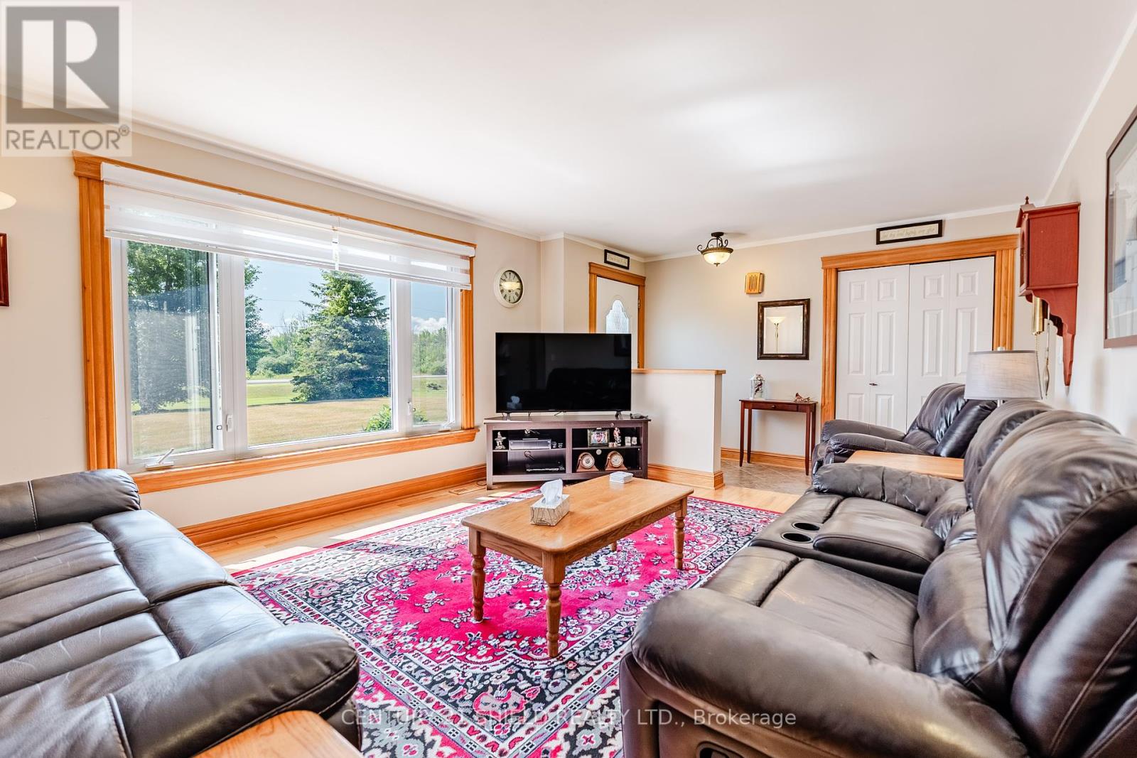 Photo 11 of 14215 County Rd 2 Highway, South Stormont ON