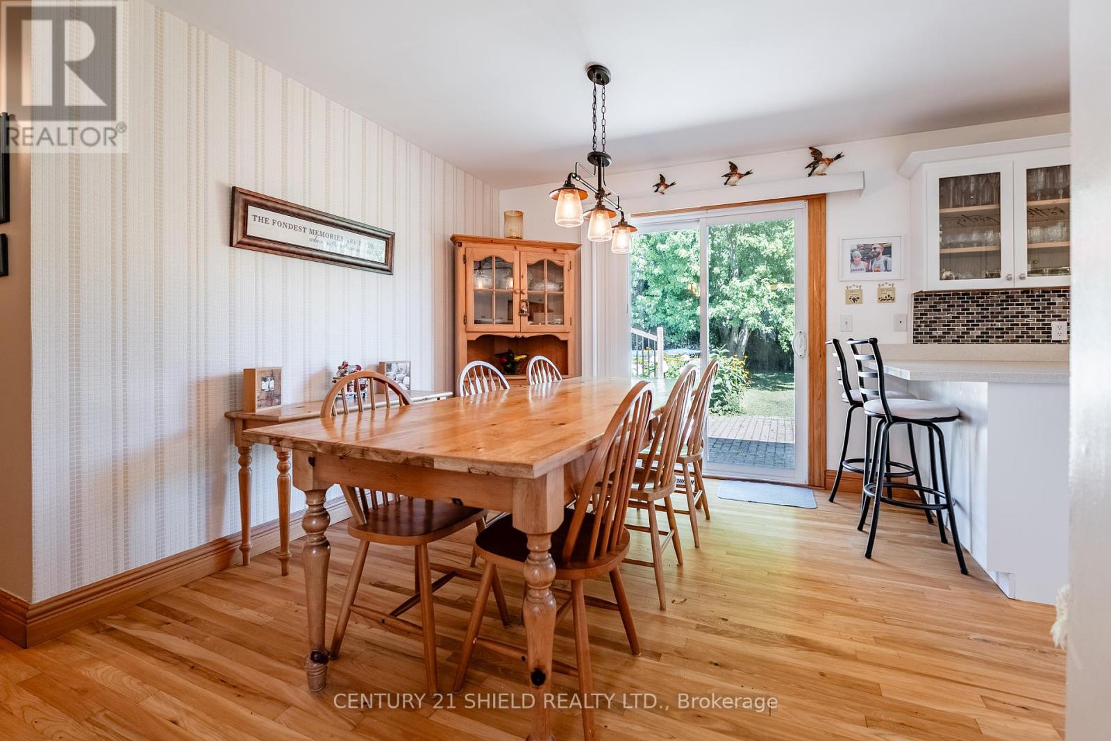 Photo 17 of 14215 County Rd 2 Highway, South Stormont ON