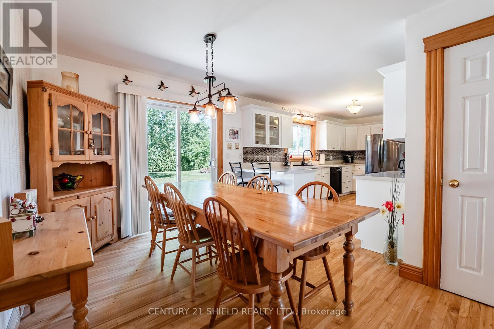 Photo 18 of 14215 County Rd 2 Highway, South Stormont ON