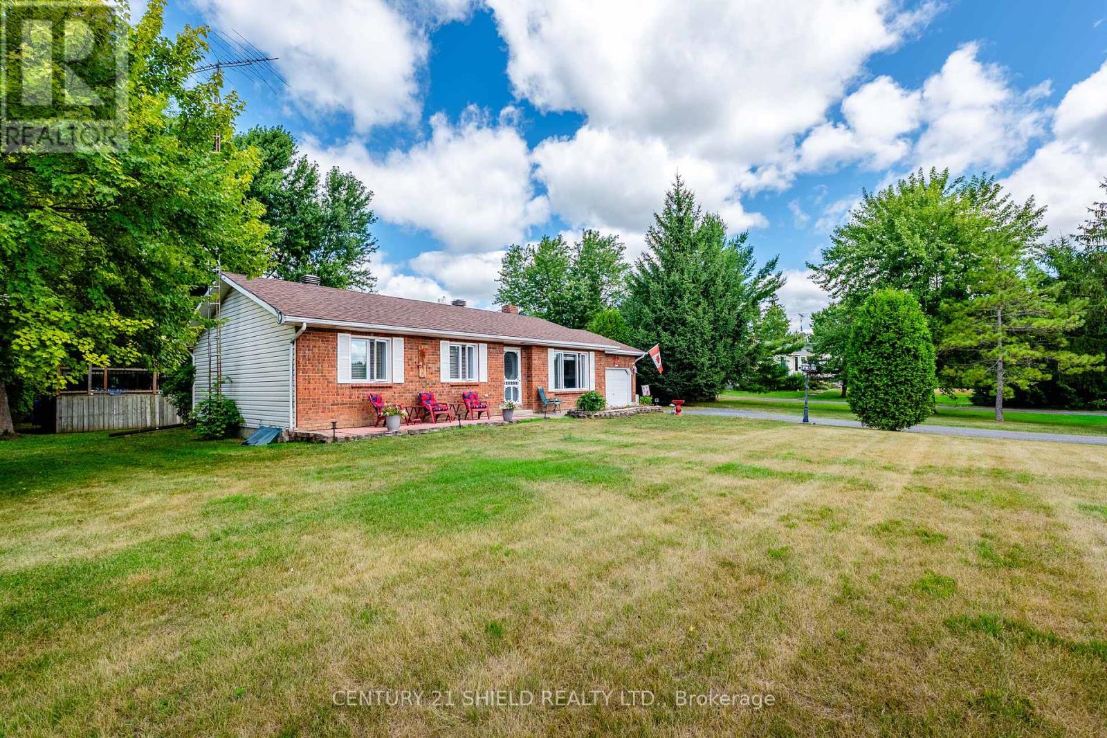Photo 3 of 14215 County Rd 2 Highway, South Stormont ON