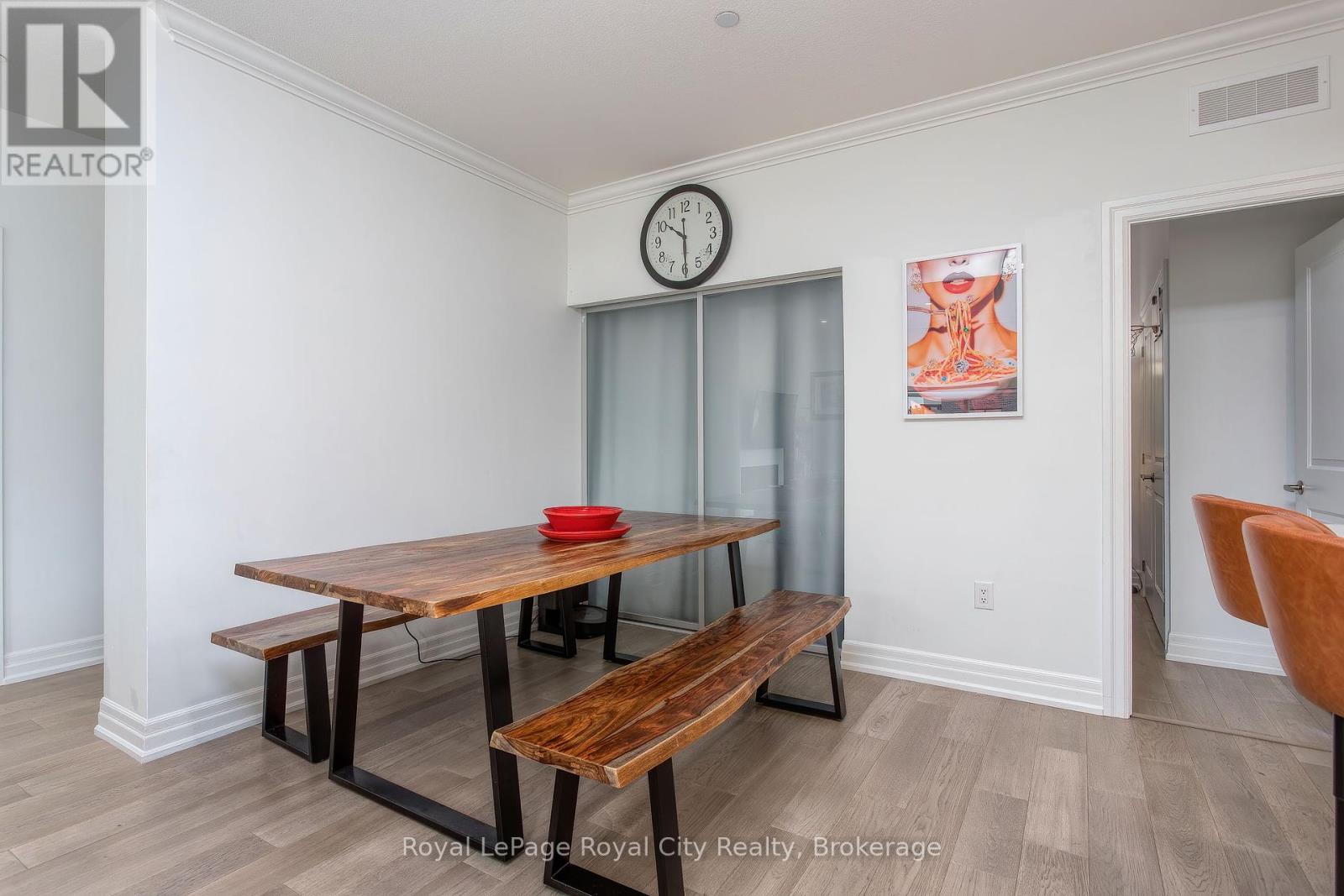 Photo 33 of 205 1880 Gordon Street, Guelph ON