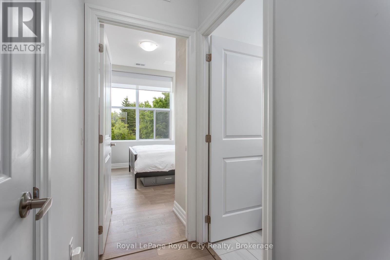 Photo 32 of 205 1880 Gordon Street, Guelph ON