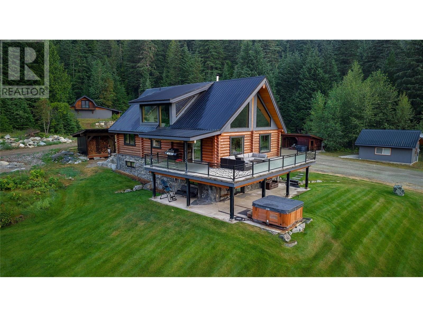 Photo 12 of 6580 6 Highway, Ymir BC