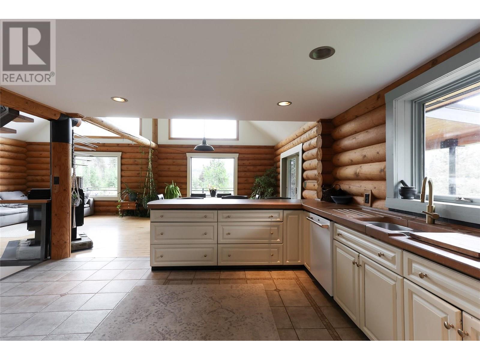 Photo 4 of 6580 6 Highway, Ymir BC
