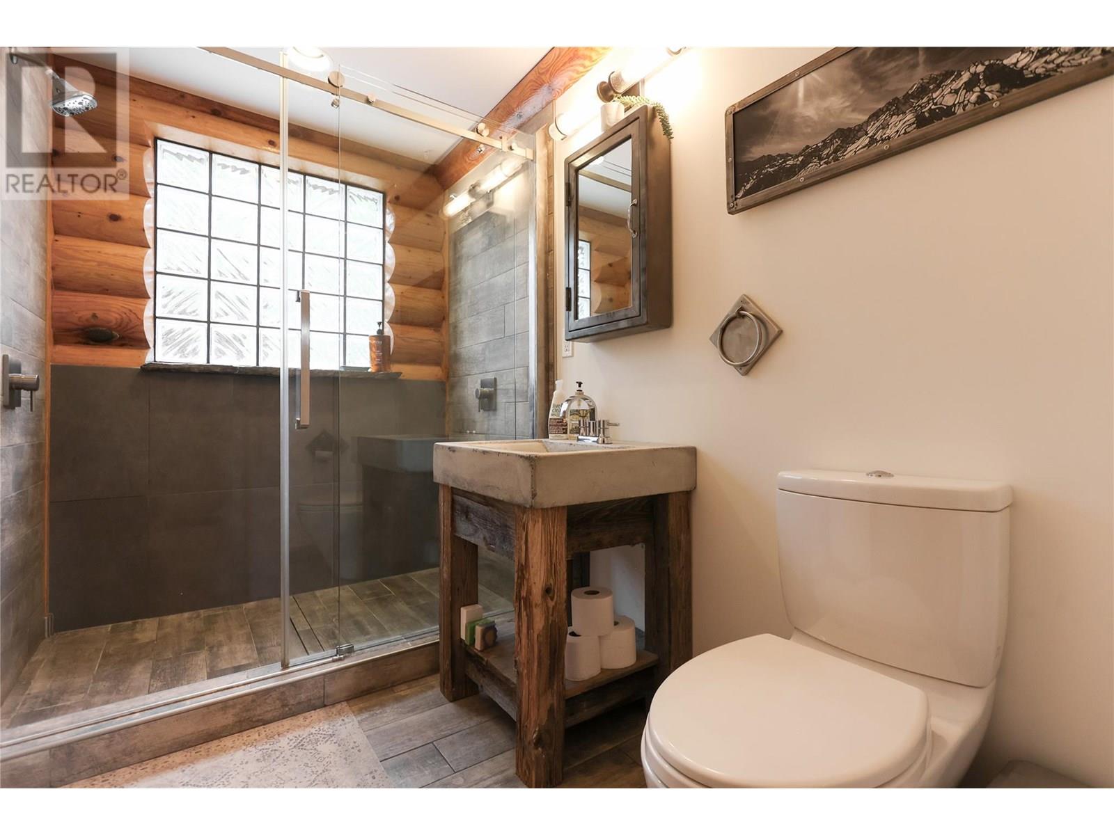 Photo 20 of 6580 6 Highway, Ymir BC