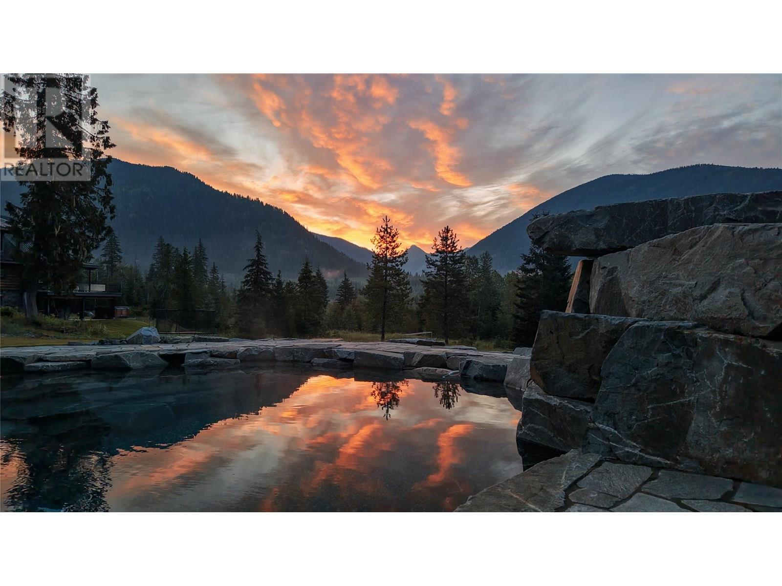 Photo 11 of 6580 6 Highway, Ymir BC