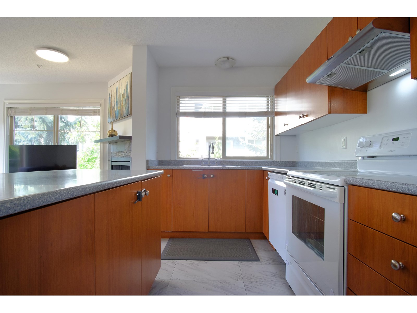 Photo 15 of 210 32063 Mt Waddington Avenue, Abbotsford BC