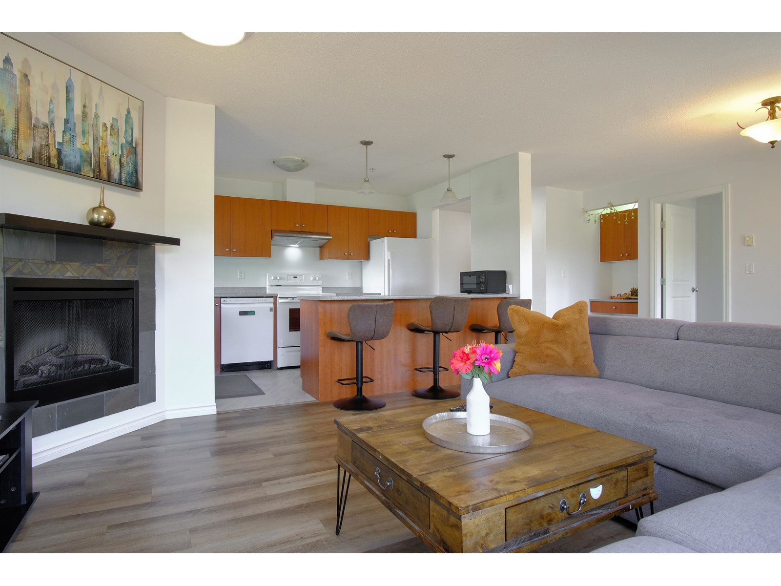 Photo 1 of 210 32063 Mt Waddington Avenue, Abbotsford BC