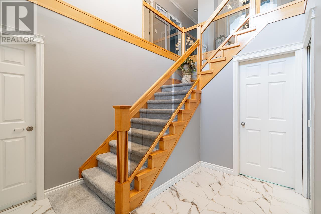 Photo 11 of 7877 15th Avenue, Burnaby BC