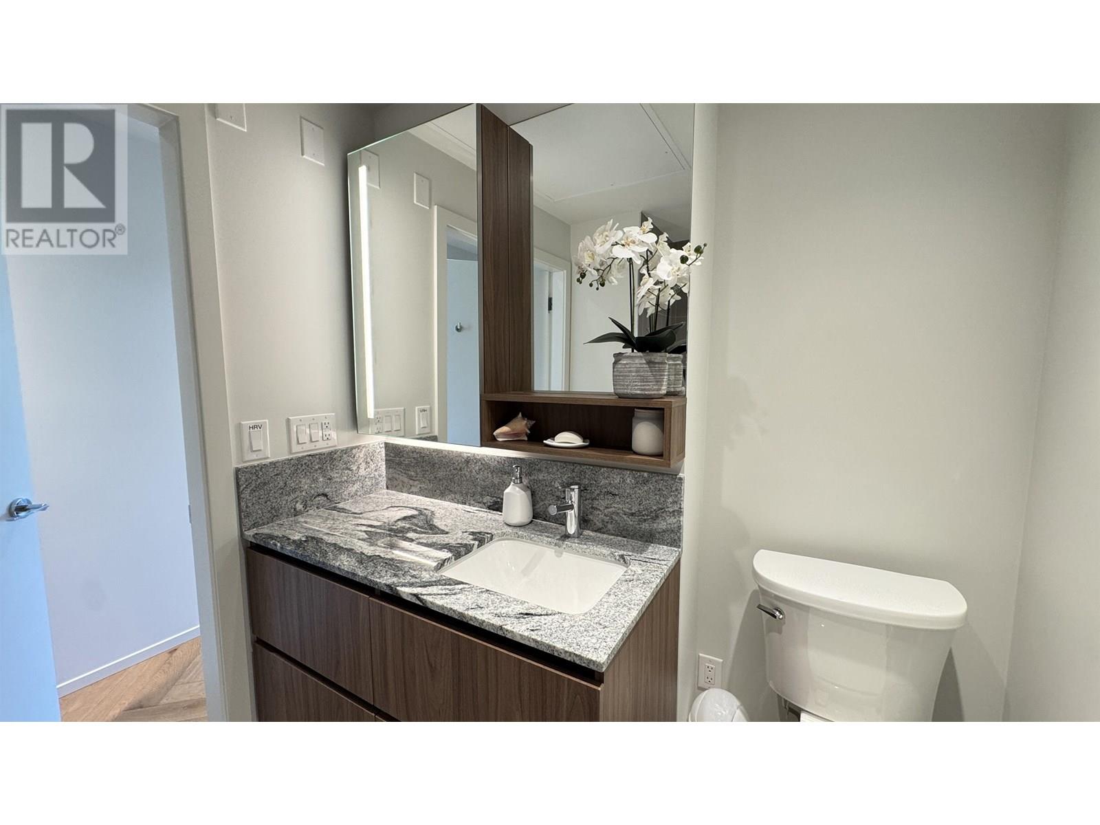 Photo 5 of 114 745 W 49th Avenue, Vancouver BC