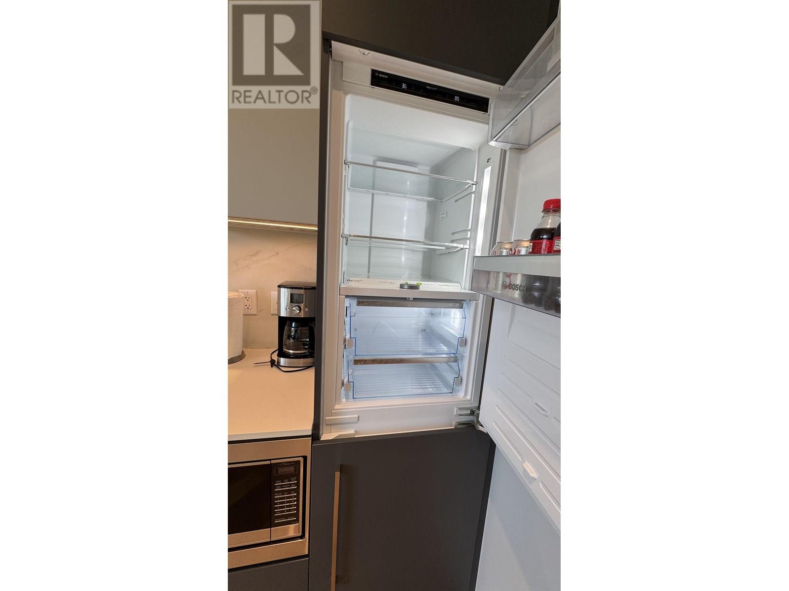 Photo 6 of 114 745 W 49th Avenue, Vancouver BC