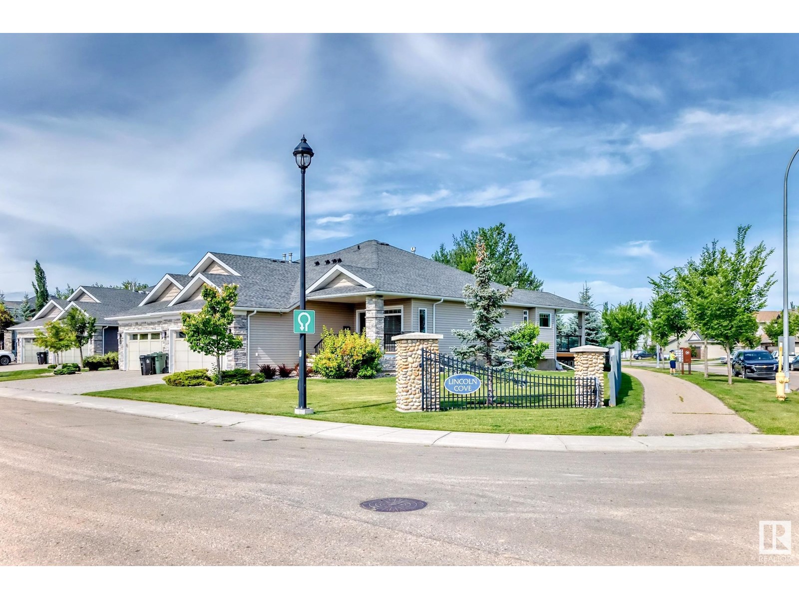 Photo 9 of 1 Lincoln Cv, Spruce Grove AB