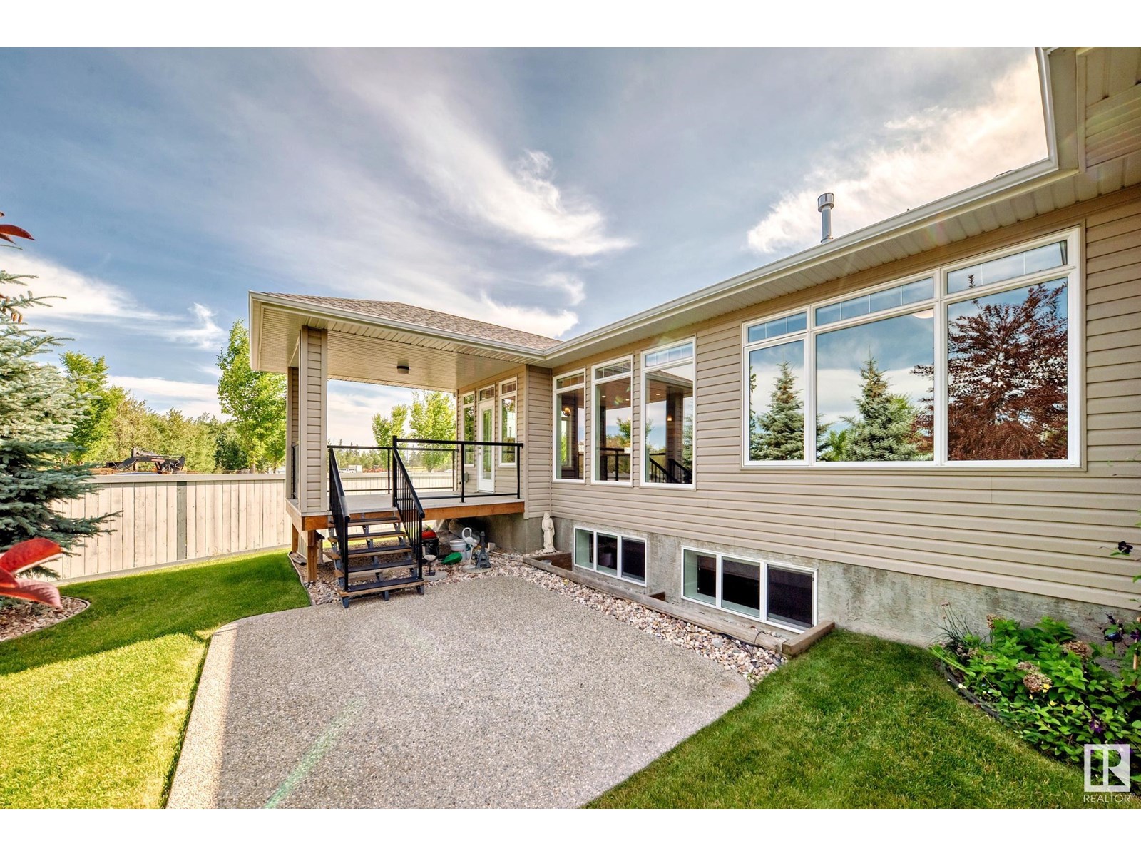 Photo 27 of 1 Lincoln Cv, Spruce Grove AB