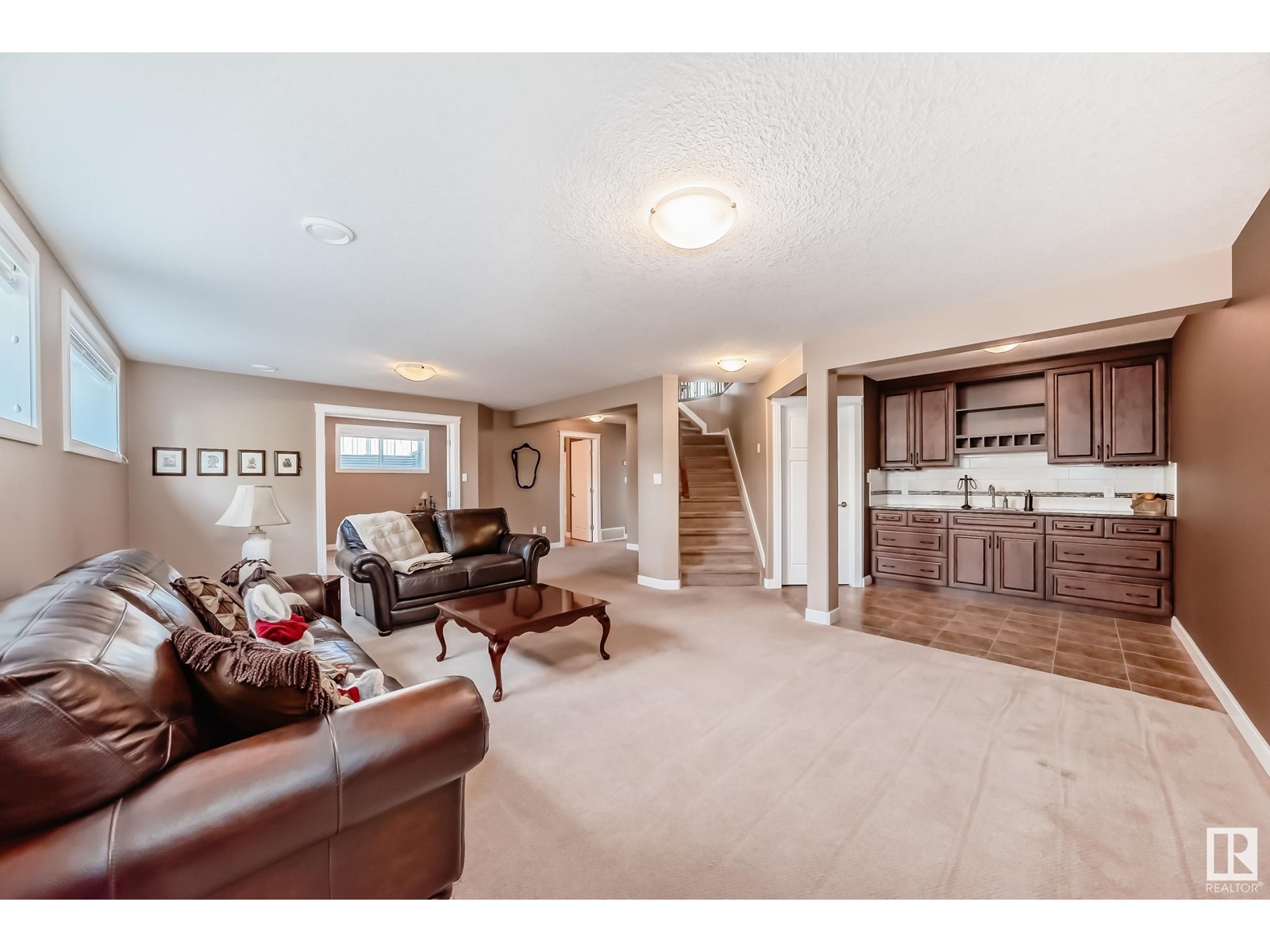Photo 3 of 1 Lincoln Cv, Spruce Grove AB