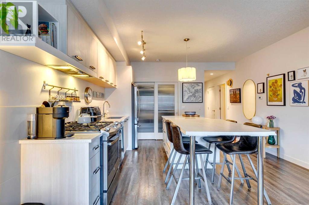 Single Family House for Sale in    Street NE Renfrew Calgary 