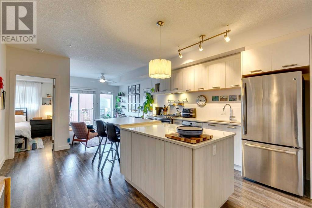 Single Family House for Sale in    Street NE Renfrew Calgary 