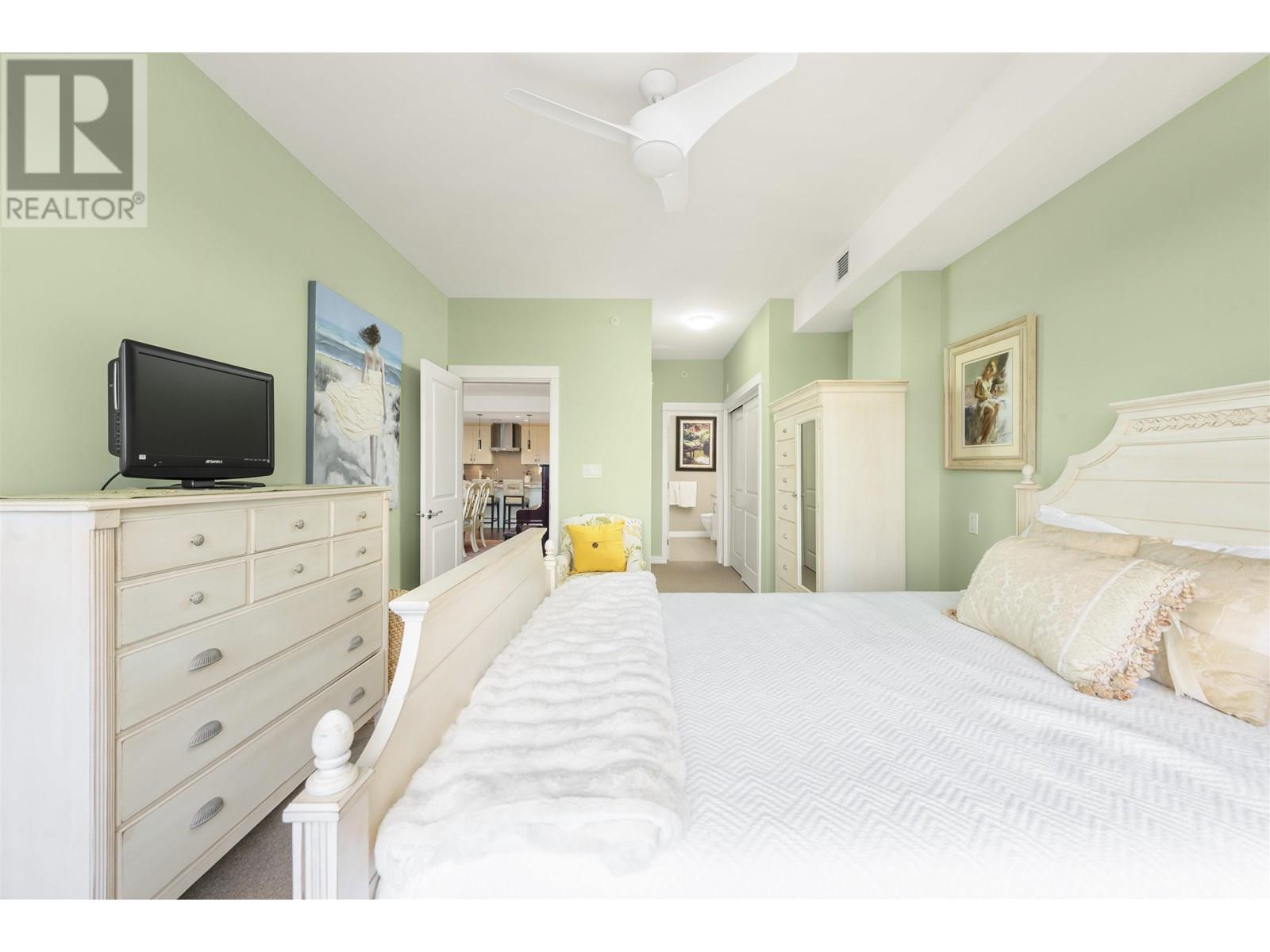 Photo 5 of 406 5055 Springs Boulevard, Delta BC