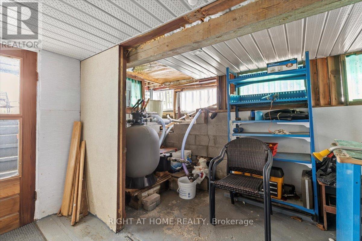 Photo 23 of 2344 Raymond Street, Clarencerockland ON