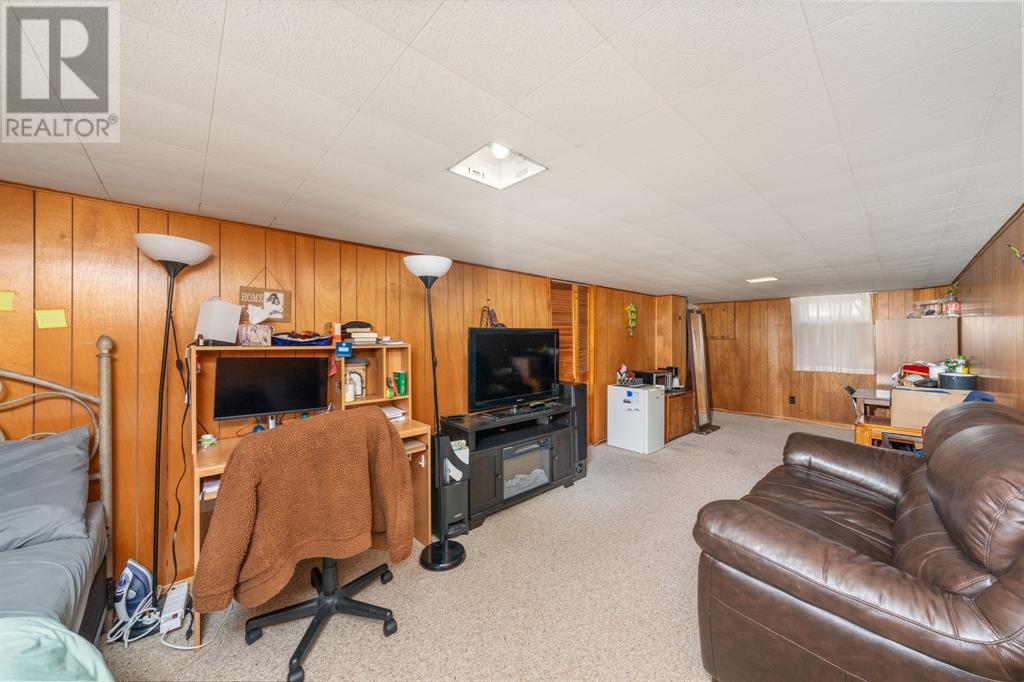 Photo 22 of 751 Kemsley Drive, Sarnia ON