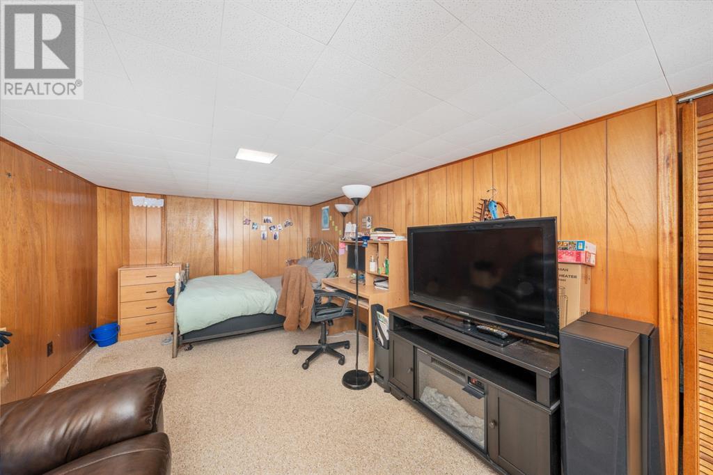 Photo 24 of 751 Kemsley Drive, Sarnia ON