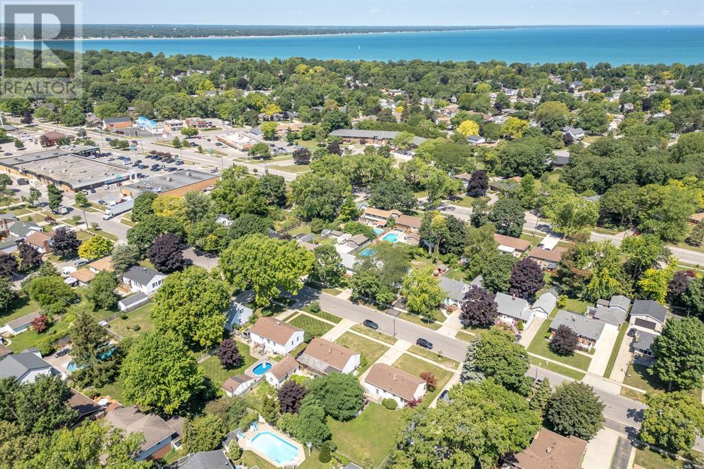 Photo 42 of 751 Kemsley Drive, Sarnia ON