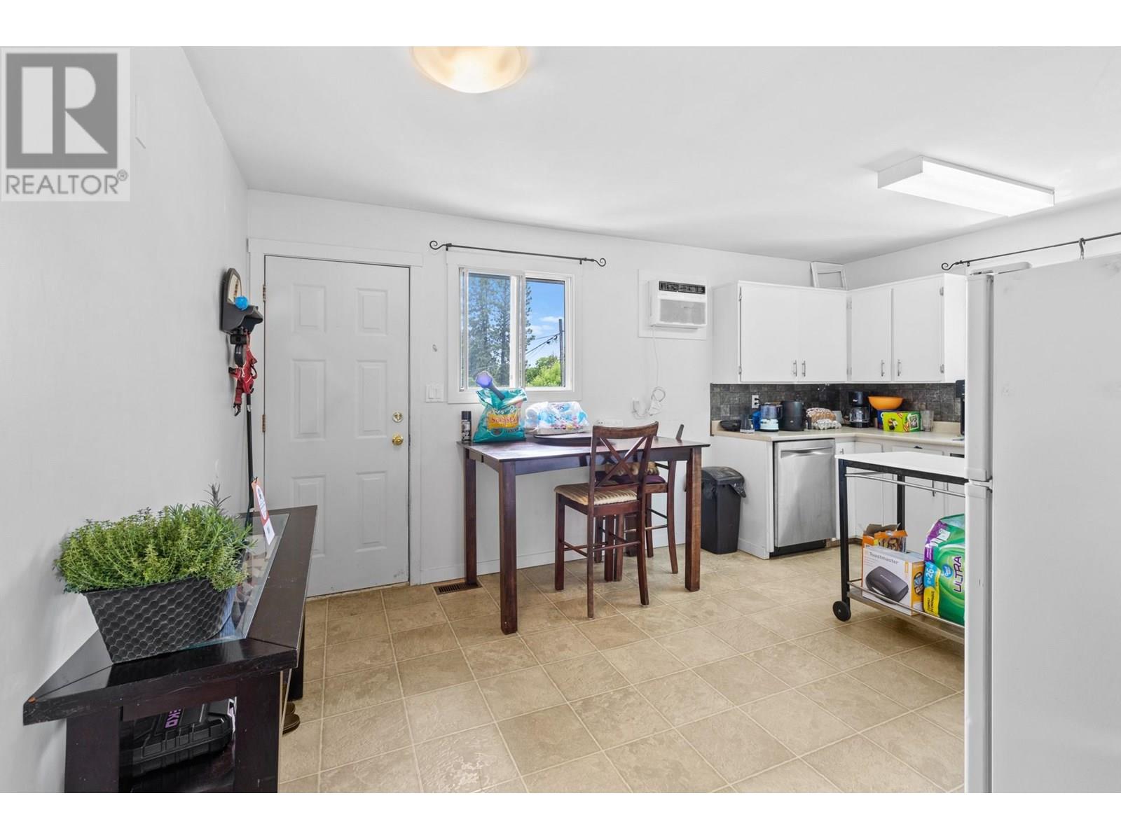 Photo 38 of 1502 32 Avenue, Vernon BC