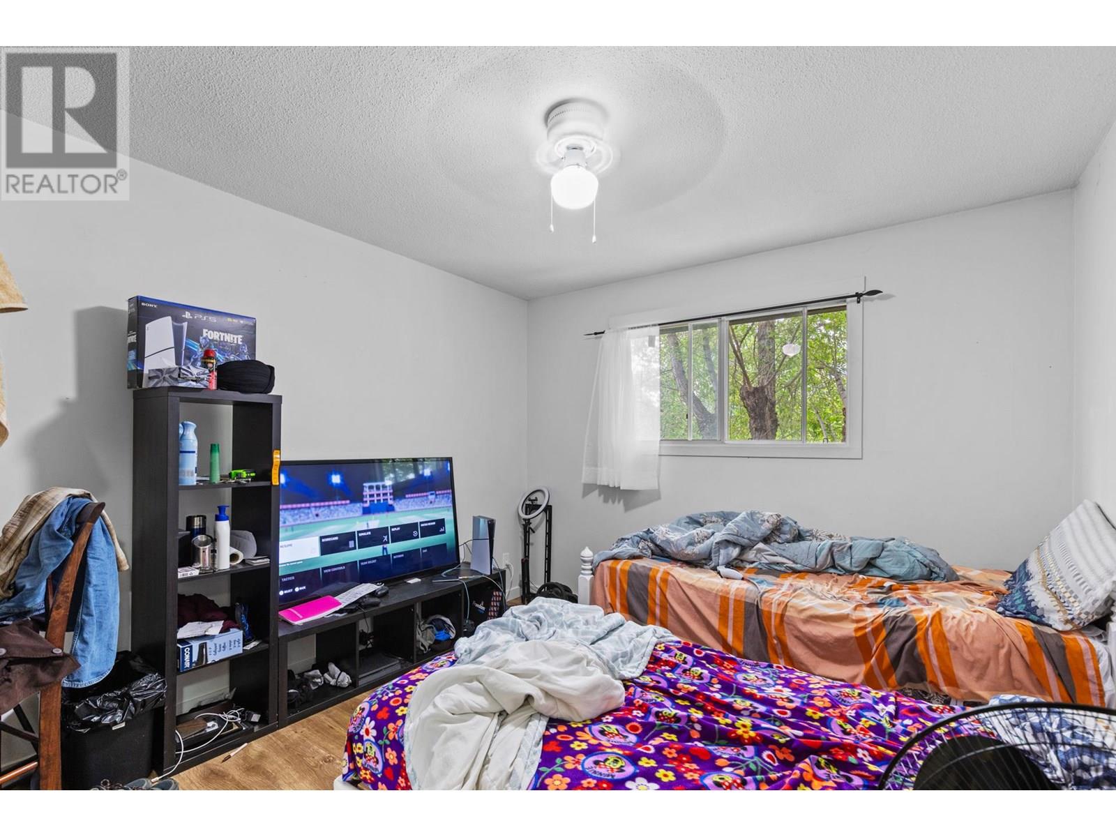 Photo 17 of 1502 32 Avenue, Vernon BC