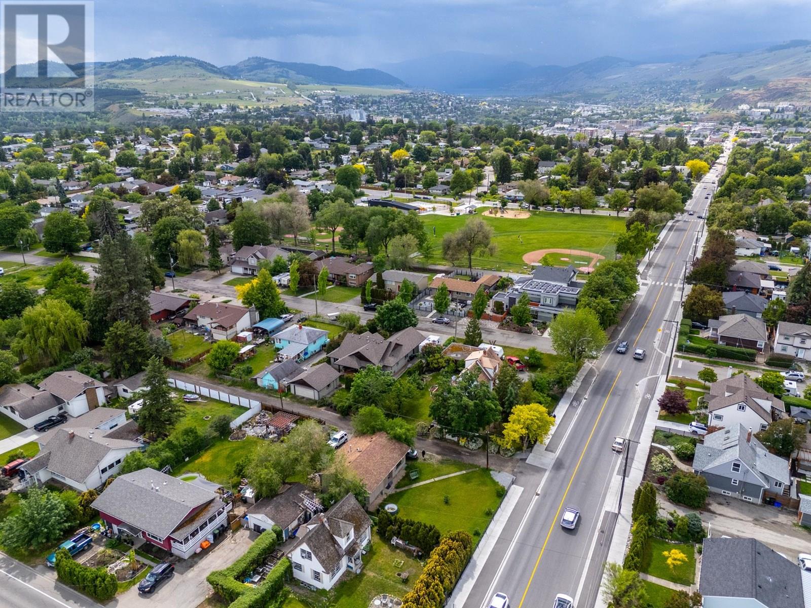 Photo 6 of 1502 32 Avenue, Vernon BC