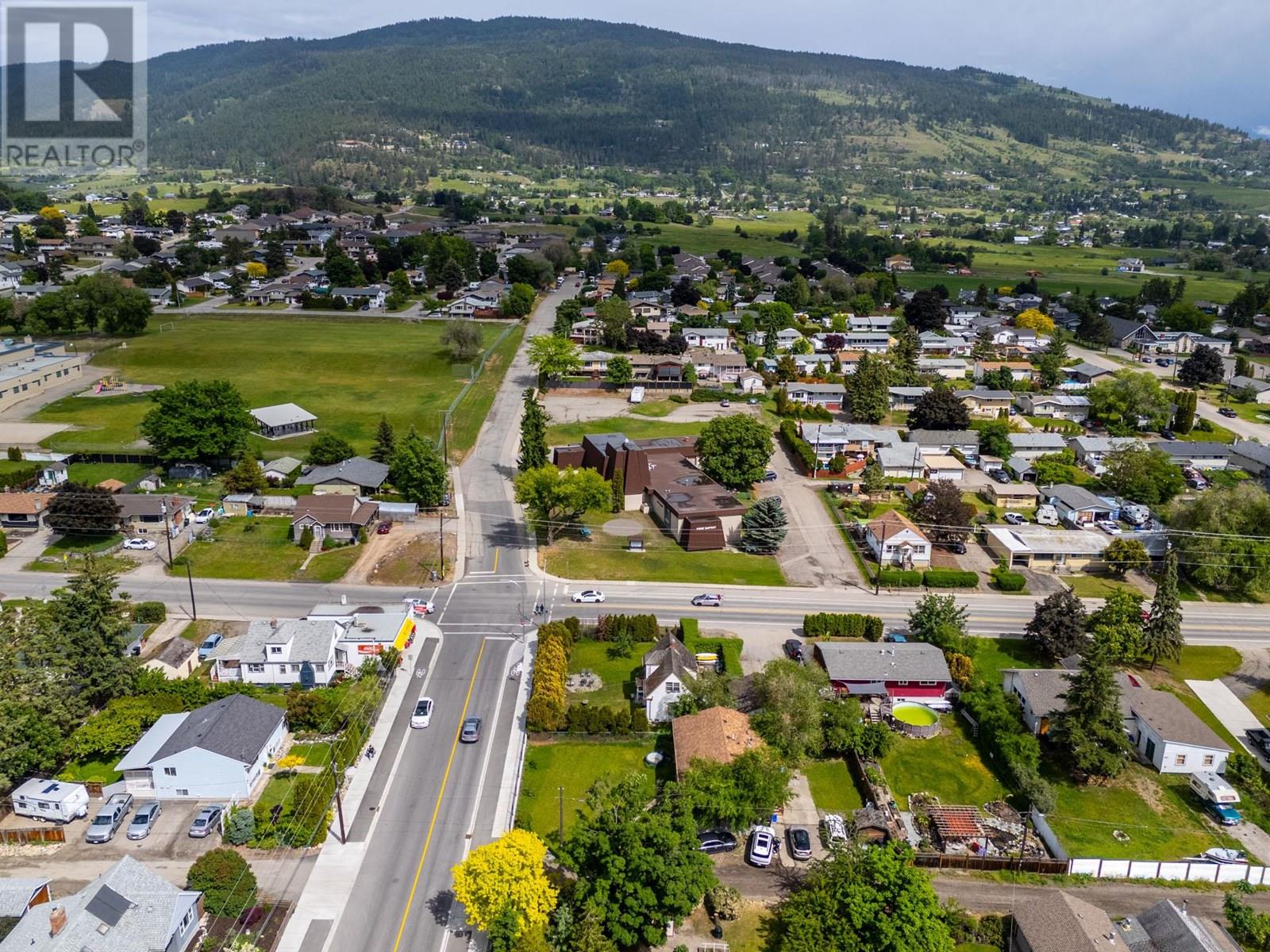 Photo 34 of 1502 32 Avenue, Vernon BC