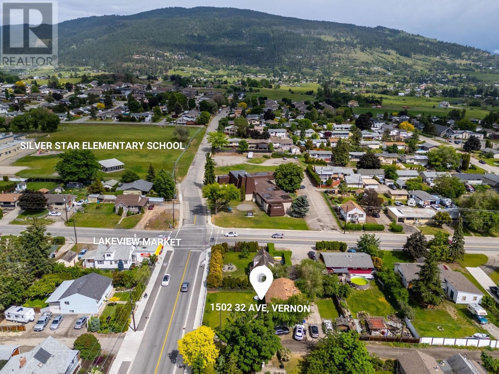 Photo 4 of 1502 32 Avenue, Vernon BC