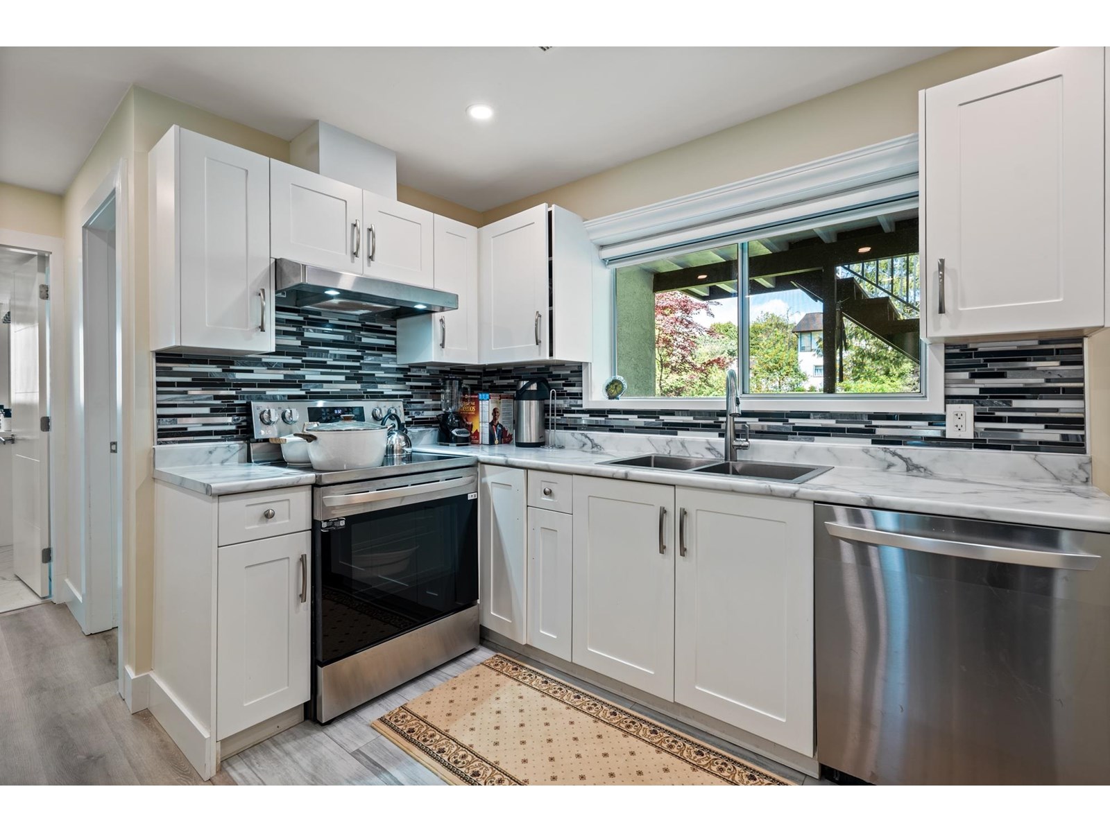 Photo 18 of 2542 Springhill Street, Abbotsford BC