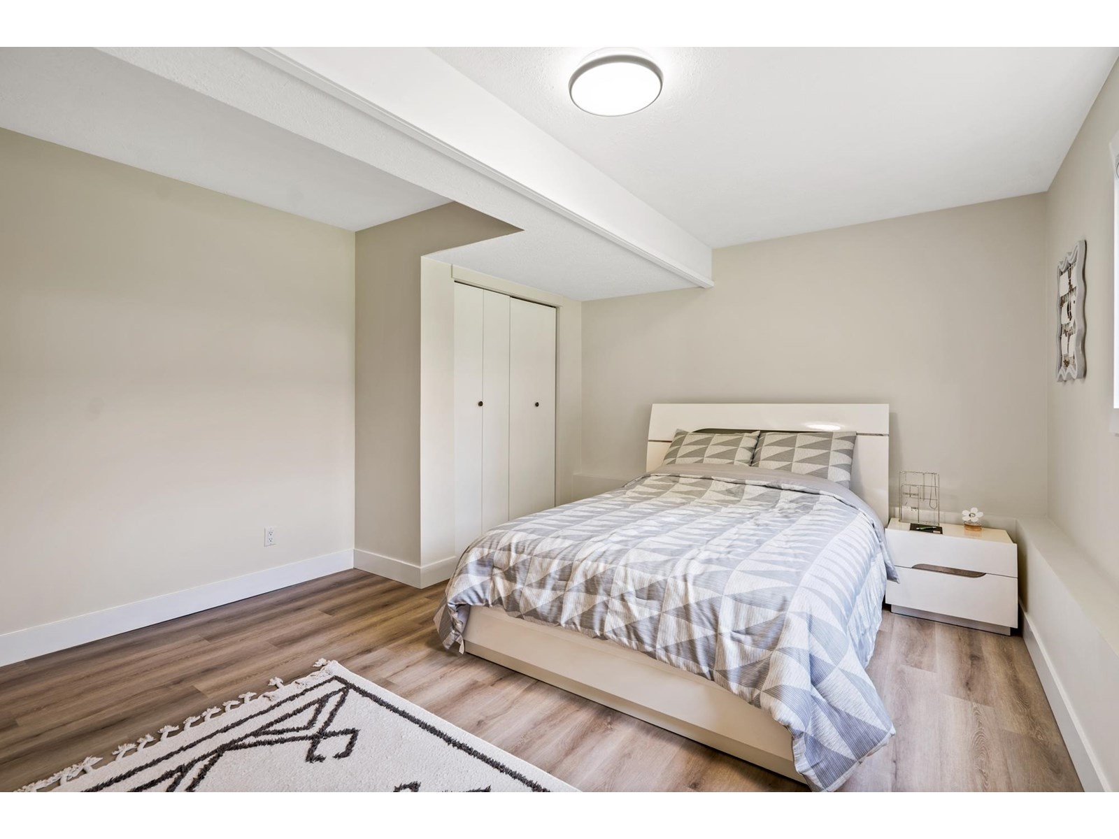 Photo 23 of 2542 Springhill Street, Abbotsford BC
