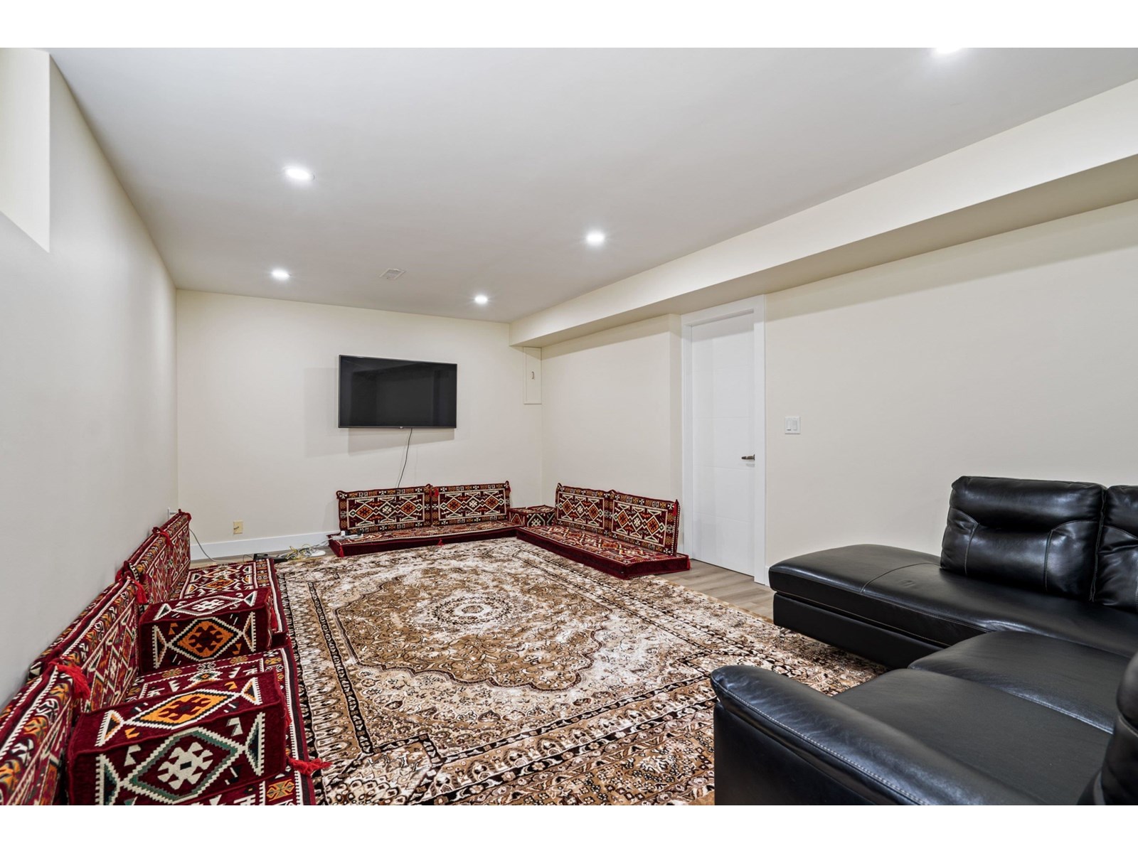Photo 29 of 2542 Springhill Street, Abbotsford BC