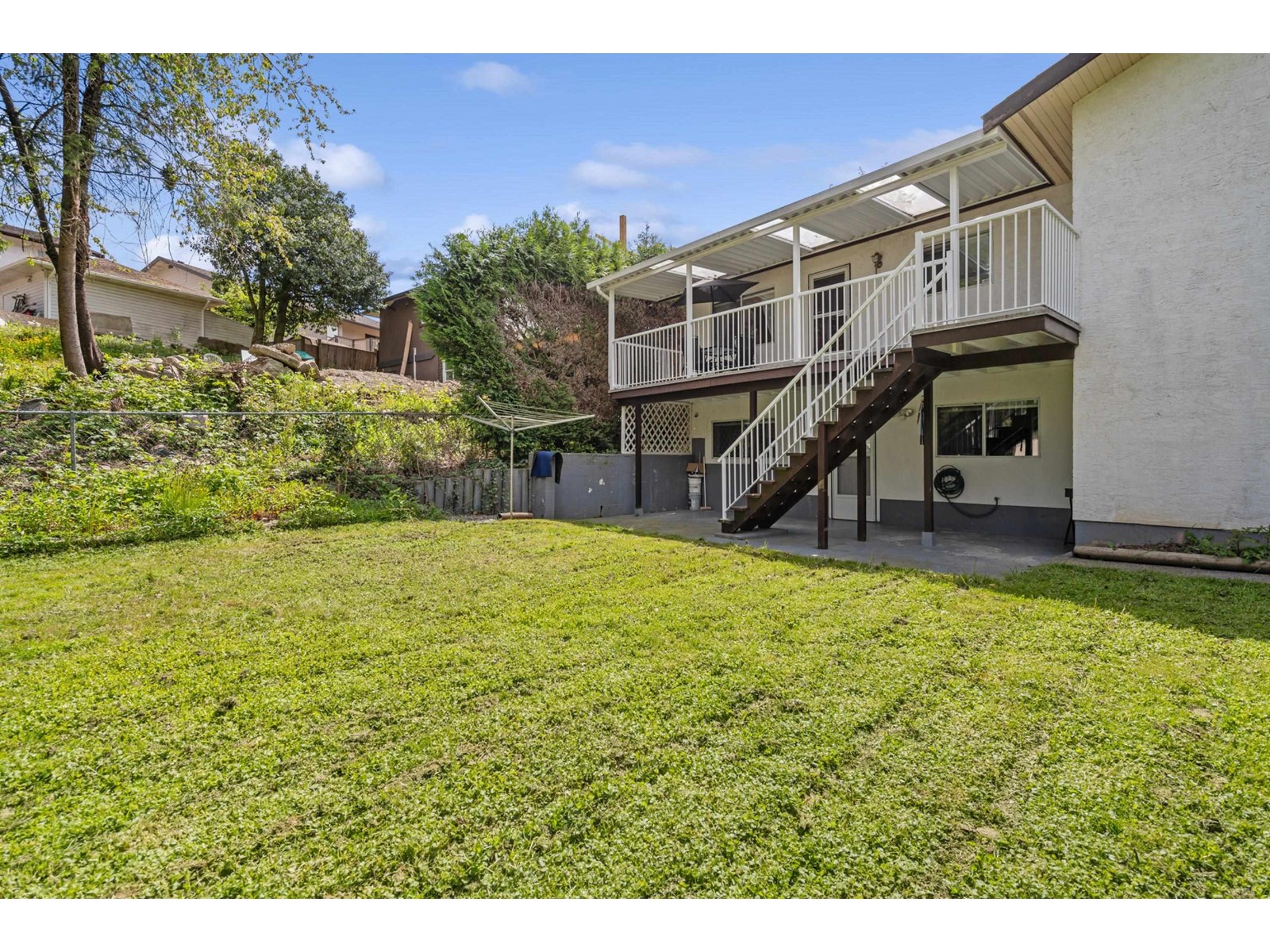 Photo 35 of 2542 Springhill Street, Abbotsford BC