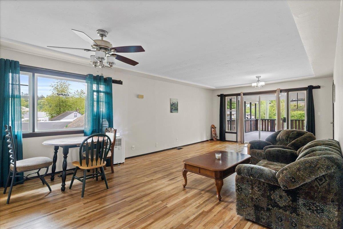 Photo 8 of 33721 Morey Avenue, Abbotsford BC