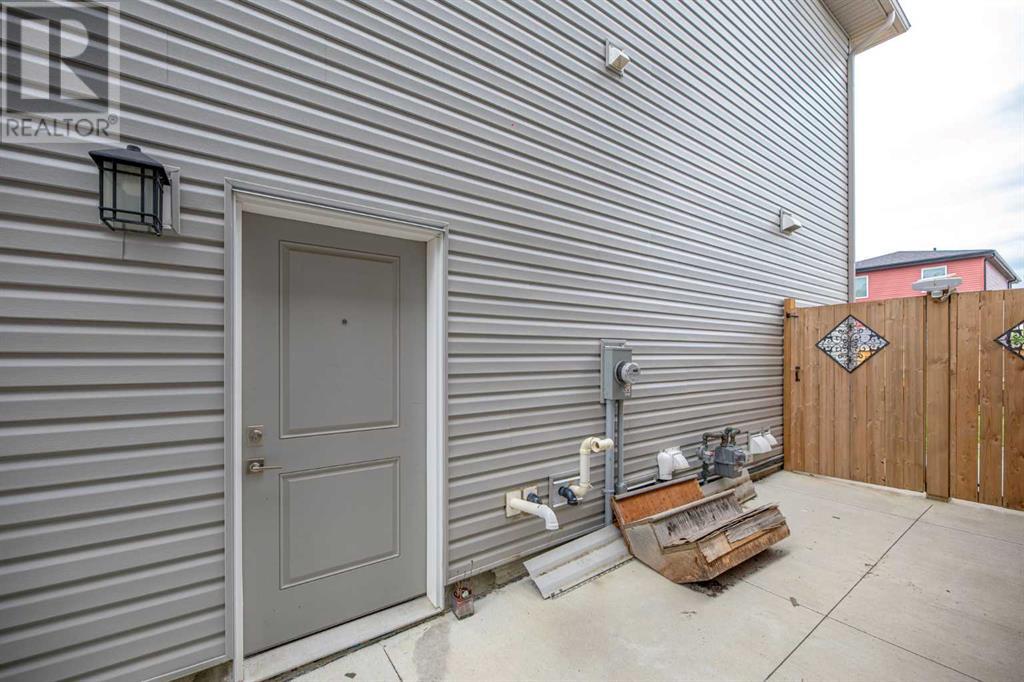 Photo 7 of 343 Savanna Avenue Ne, Calgary AB