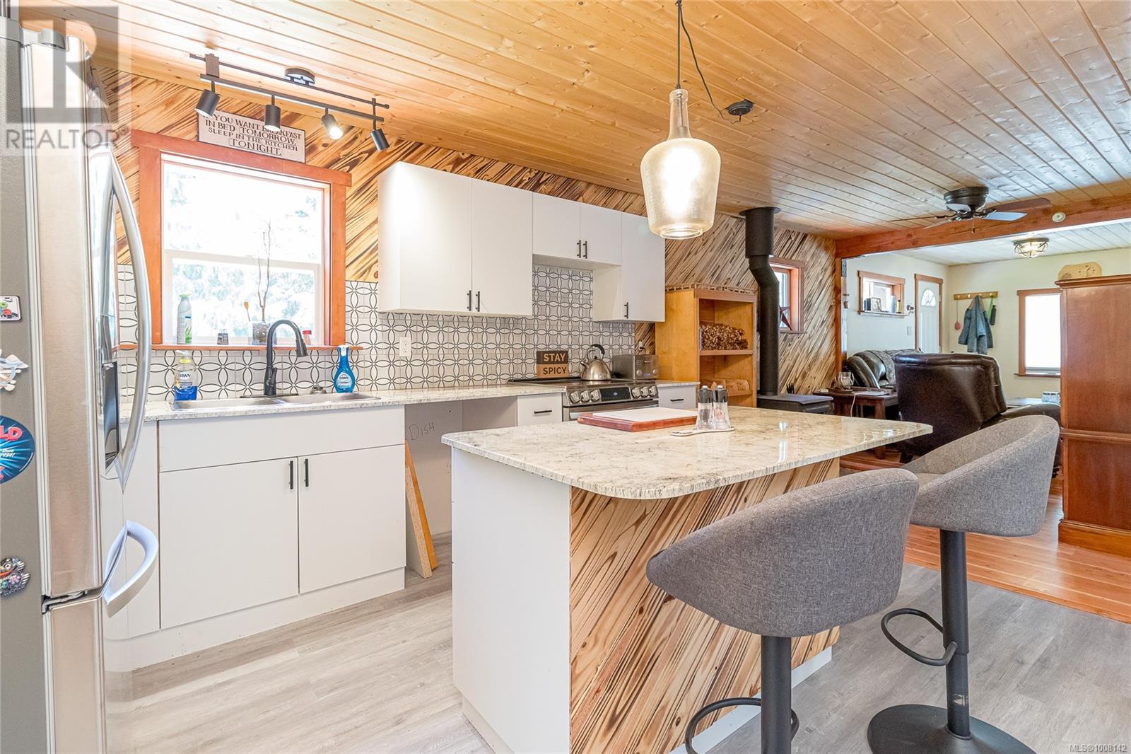 7420 Cowichan Lake Rd, Lake Cowichan
