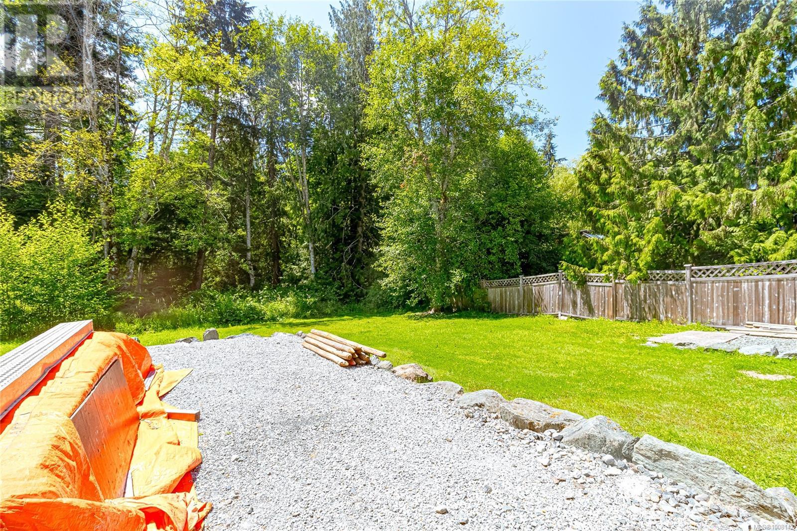 7420 Cowichan Lake Rd, Lake Cowichan